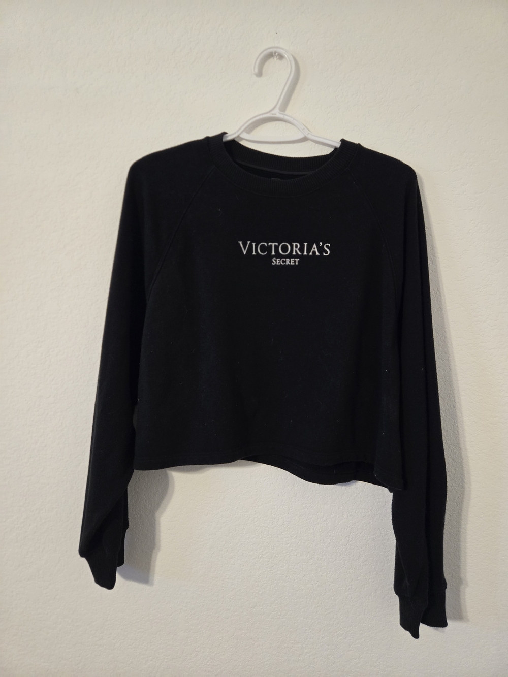 Victoria's Secret Black Cropped Crew Sweatshirt